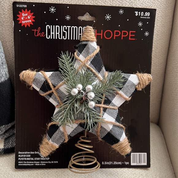 Christmas tree shirt and matching tree topper - Picture 2 of 3